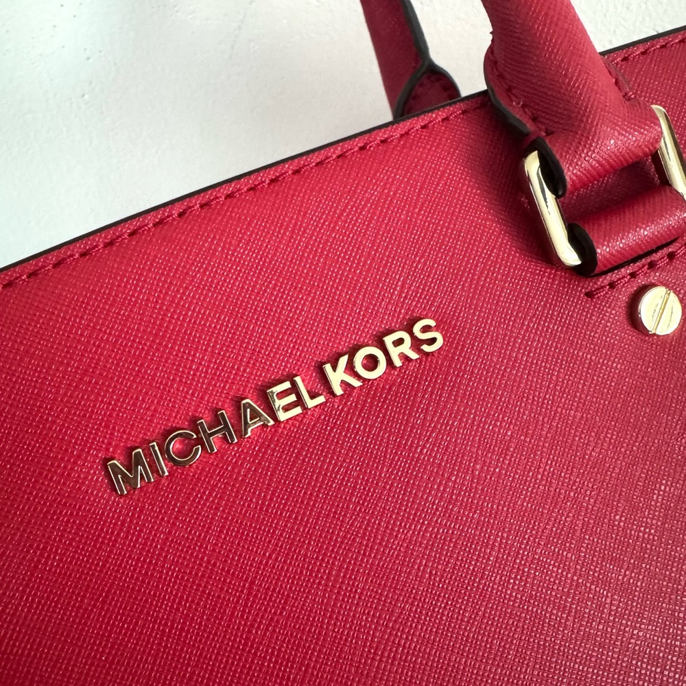 Michael Kors Red Selma Saffiano Satchel with Gold Hardware - Picture 3 of 12